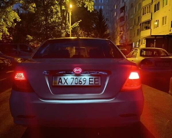Белый БИД Ф3, объемом двигателя 1.49 л и пробегом 200 тыс. км за 2750 $, фото 14 на Automoto.ua