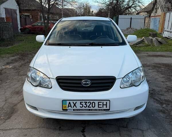 Белый БИД Ф3, объемом двигателя 1.49 л и пробегом 82 тыс. км за 3600 $, фото 4 на Automoto.ua