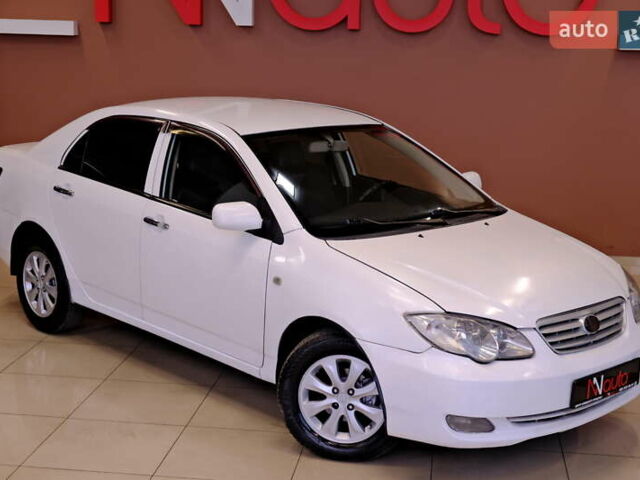 БІД F3 2013 у Одесі на Automoto.ua Білий БІД F3, об'ємом двигуна 1.49 л та пробігом 151 тис. км за 2900 $, фото 4 на Automoto.ua