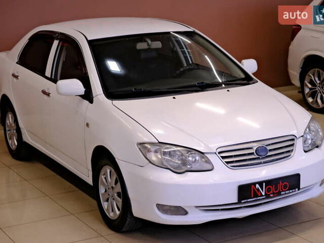 БІД F3 2013 у Одесі на Automoto.ua Білий БІД F3, об'ємом двигуна 1.49 л та пробігом 151 тис. км за 2900 $, фото 3 на Automoto.ua