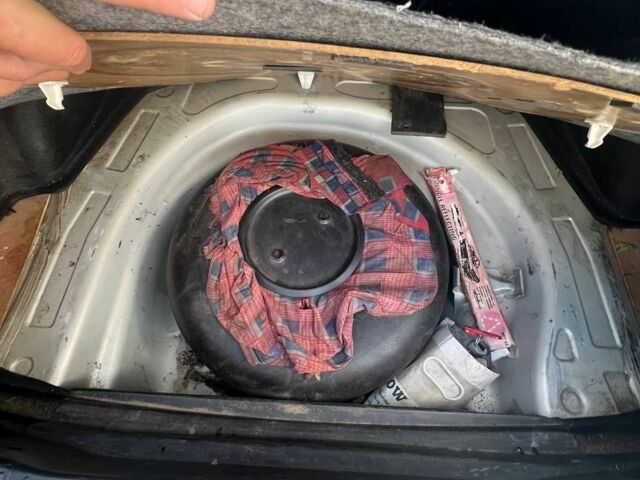 Жовтий БІД F3, об'ємом двигуна 1.6 л та пробігом 250 тис. км за 3700 $, фото 2 на Automoto.ua