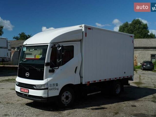 Белый БИД Т5, объемом двигателя 2.3 л и пробегом 1 тыс. км за 52000 $, фото 4 на Automoto.ua