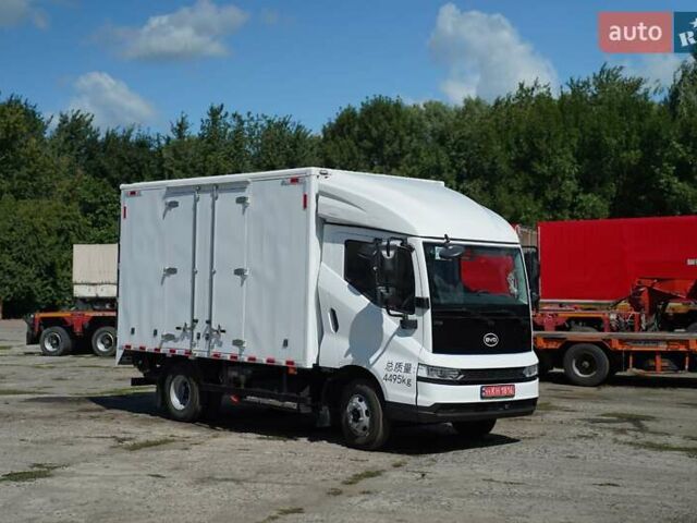 Белый БИД Т5, объемом двигателя 2.3 л и пробегом 1 тыс. км за 52000 $, фото 1 на Automoto.ua