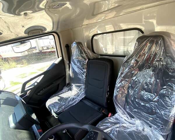 Белый БИД Т5, объемом двигателя 2.3 л и пробегом 1 тыс. км за 52000 $, фото 16 на Automoto.ua