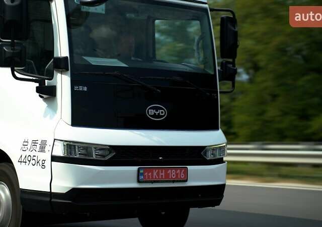 Белый БИД Т5, объемом двигателя 2.3 л и пробегом 1 тыс. км за 52000 $, фото 27 на Automoto.ua