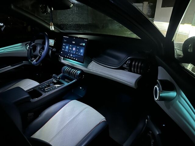 Сірий БІД Atto 3, об'ємом двигуна 0 л та пробігом 65 тис. км за 18700 $, фото 12 на Automoto.ua