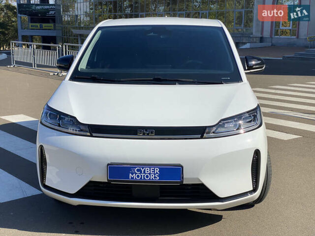 БИД D1 2023 в Одессе на Automoto.ua Белый БИД D1, объемом двигателя 0 л и пробегом 42 тыс. км за 17500 $, фото 2 на Automoto.ua