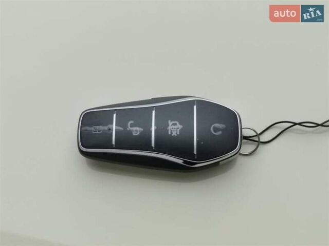 БИД Dolphin, объемом двигателя 0 л и пробегом 82 тыс. км за 12800 $, фото 5 на Automoto.ua
