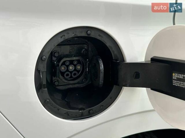 Белый БИД e2, объемом двигателя 0 л и пробегом 40 тыс. км за 16000 $, фото 23 на Automoto.ua