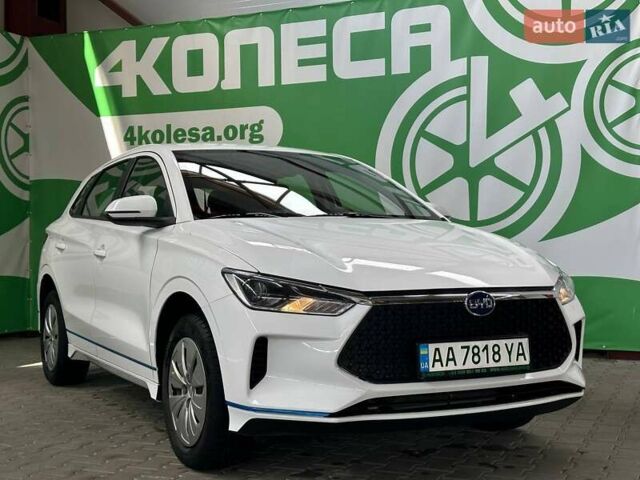 Белый БИД e2, объемом двигателя 0 л и пробегом 40 тыс. км за 16000 $, фото 3 на Automoto.ua