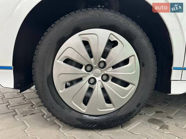 Белый БИД e2, объемом двигателя 0 л и пробегом 40 тыс. км за 16000 $, фото 28 на Automoto.ua