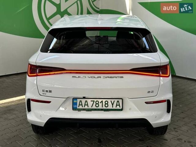 Белый БИД e2, объемом двигателя 0 л и пробегом 40 тыс. км за 16000 $, фото 6 на Automoto.ua