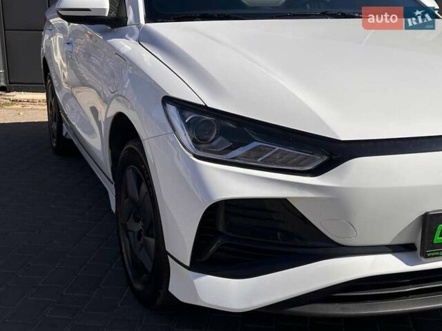 Белый БИД e2, объемом двигателя 0 л и пробегом 19 тыс. км за 15500 $, фото 2 на Automoto.ua