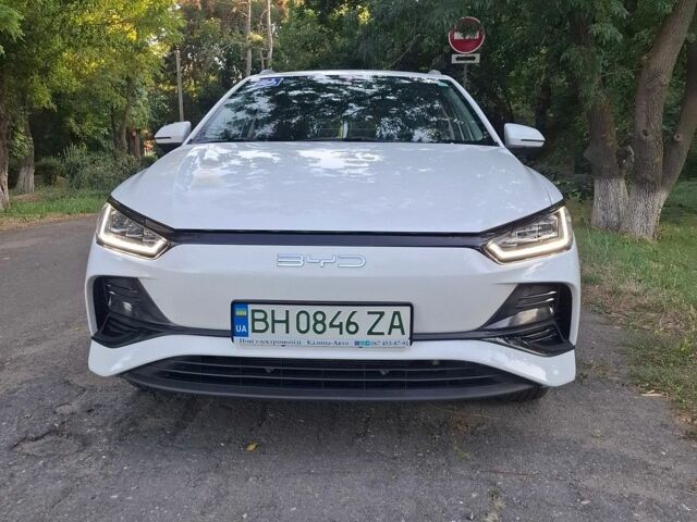 Белый БИД e2, объемом двигателя 0 л и пробегом 16 тыс. км за 18299 $, фото 1 на Automoto.ua