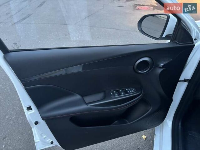 Белый БИД e2, объемом двигателя 0 л и пробегом 1 тыс. км за 17490 $, фото 17 на Automoto.ua