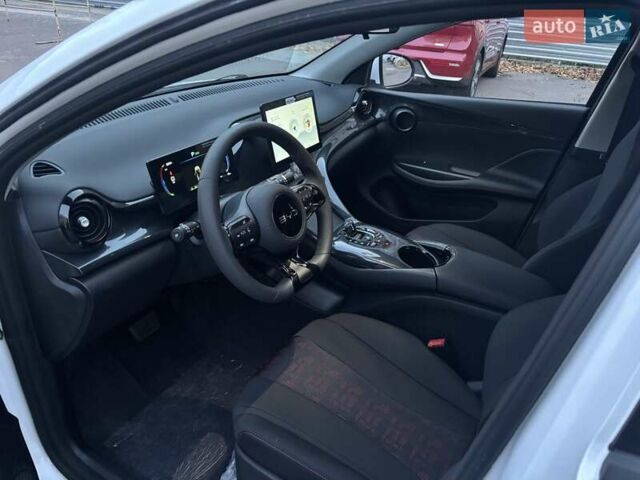 Белый БИД e2, объемом двигателя 0 л и пробегом 1 тыс. км за 17490 $, фото 8 на Automoto.ua