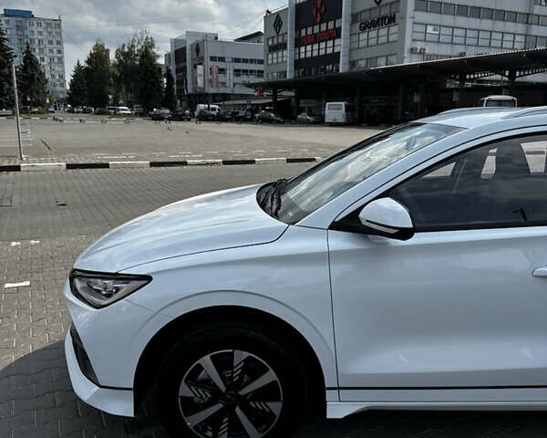 БИД e2, объемом двигателя 0 л и пробегом 1 тыс. км за 18500 $, фото 9 на Automoto.ua