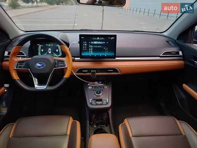 Серый БИД e2, объемом двигателя 0 л и пробегом 138 тыс. км за 13500 $, фото 2 на Automoto.ua