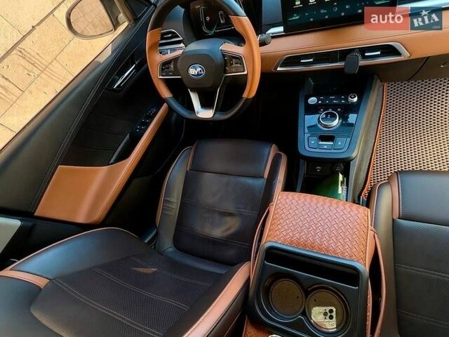 Серый БИД e2, объемом двигателя 0 л и пробегом 117 тыс. км за 11200 $, фото 32 на Automoto.ua