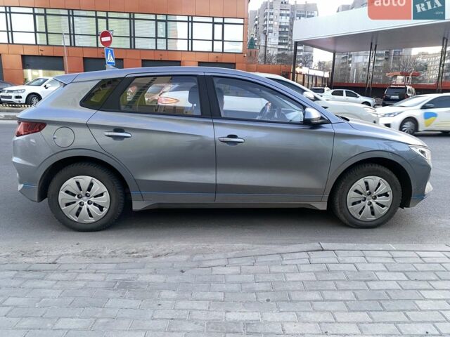 Серый БИД e2, объемом двигателя 0 л и пробегом 99 тыс. км за 13800 $, фото 6 на Automoto.ua