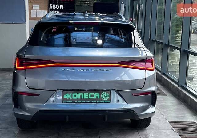 Серый БИД e2, объемом двигателя 0 л и пробегом 55 тыс. км за 15450 $, фото 5 на Automoto.ua