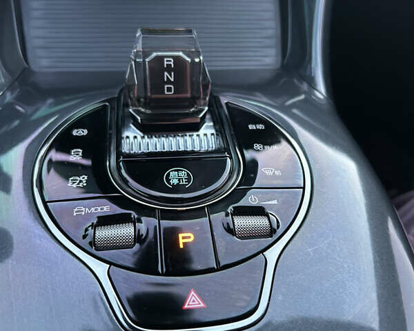 Сірий БІД e2, об'ємом двигуна 0 л та пробігом 30 тис. км за 17000 $, фото 14 на Automoto.ua