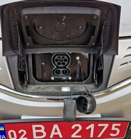 БИД ETP3, объемом двигателя 2.45 л и пробегом 9 тыс. км за 18316 $, фото 2 на Automoto.ua