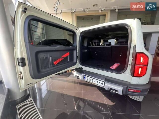 Зеленый БИД Leopard 5, объемом двигателя 1.5 л и пробегом 1 тыс. км за 46000 $, фото 26 на Automoto.ua