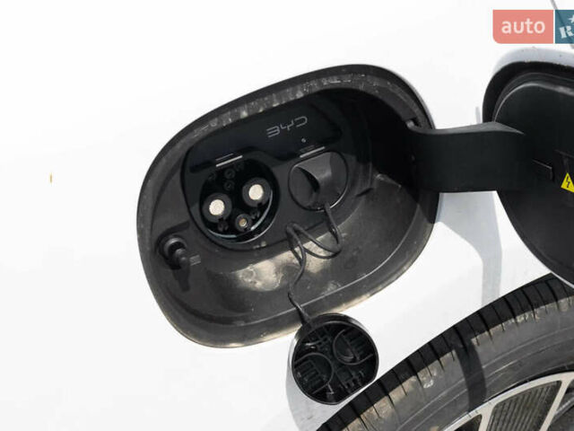 Білий БІД Qin L, об'ємом двигуна 1.5 л та пробігом 1 тис. км за 22600 $, фото 24 на Automoto.ua