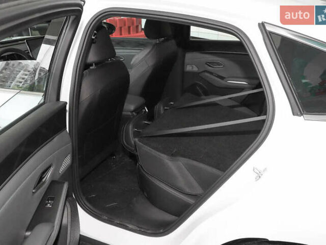 Білий БІД Qin L, об'ємом двигуна 1.5 л та пробігом 1 тис. км за 22600 $, фото 82 на Automoto.ua