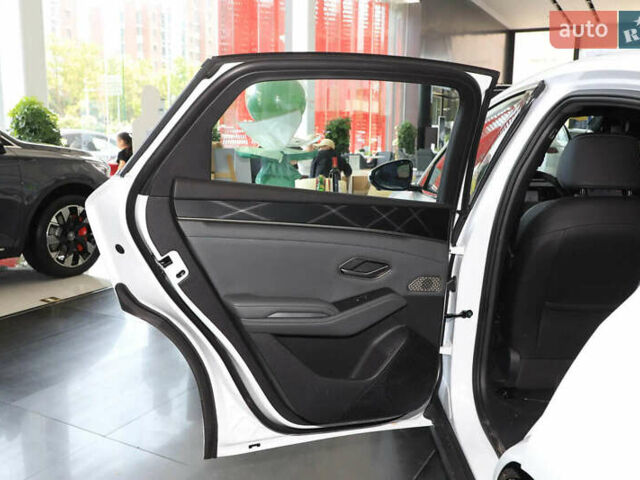 Білий БІД Qin L, об'ємом двигуна 1.5 л та пробігом 1 тис. км за 22600 $, фото 79 на Automoto.ua