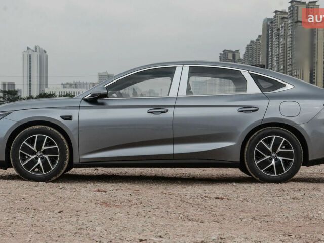 БИД Qin L, объемом двигателя 1.5 л и пробегом 0 тыс. км за 21800 $, фото 5 на Automoto.ua