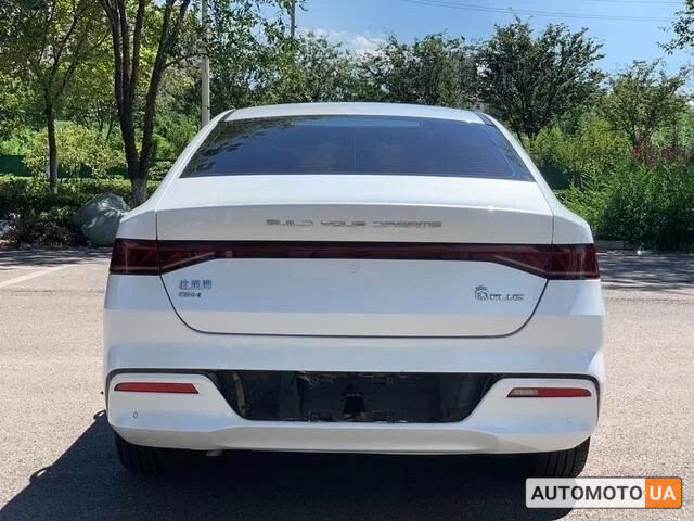 Белый БИД Qin Plus, объемом двигателя 0 л и пробегом 1 тыс. км за 28300 $, фото 4 на Automoto.ua