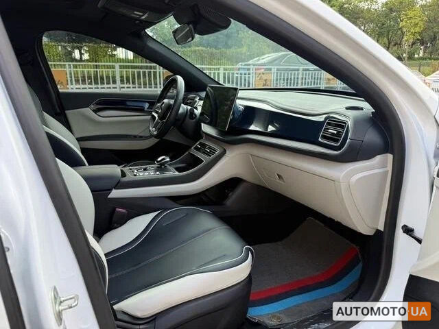 Белый БИД Qin Plus, объемом двигателя 0 л и пробегом 1 тыс. км за 23700 $, фото 4 на Automoto.ua
