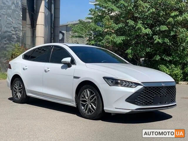 купить новое авто БИД Qin Plus 2026 года от официального дилера VinAVto БИД фото