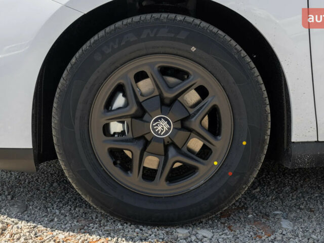 БІД Qin Plus, об'ємом двигуна 1.5 л та пробігом 0 тис. км за 18500 $, фото 11 на Automoto.ua