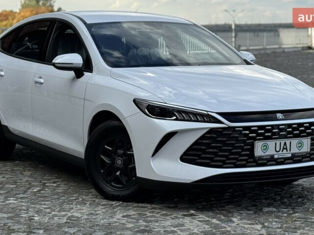 БІД Qin Plus, об'ємом двигуна 1.5 л та пробігом 0 тис. км за 18999 $, фото 3 на Automoto.ua