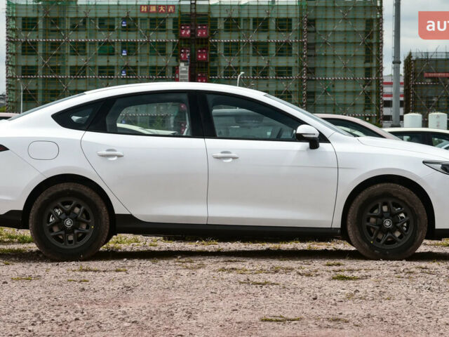 БИД Qin Plus, объемом двигателя 1.5 л и пробегом 0 тыс. км за 19500 $, фото 5 на Automoto.ua