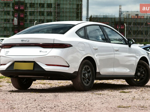 БІД Qin Plus, об'ємом двигуна 1.5 л та пробігом 0 тис. км за 19500 $, фото 8 на Automoto.ua