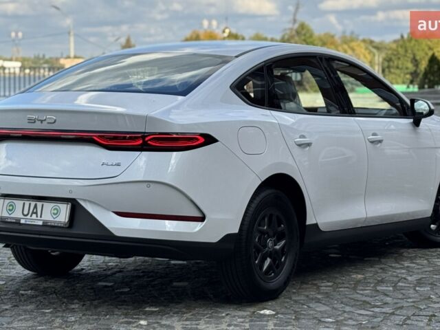 БІД Qin Plus, об'ємом двигуна 1.5 л та пробігом 0 тис. км за 18999 $, фото 10 на Automoto.ua