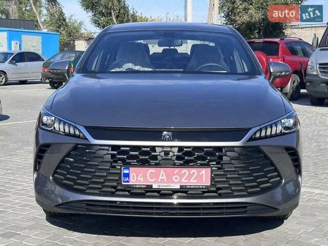 Серый БИД Qin Plus, объемом двигателя 1.5 л и пробегом 1 тыс. км за 19500 $, фото 1 на Automoto.ua