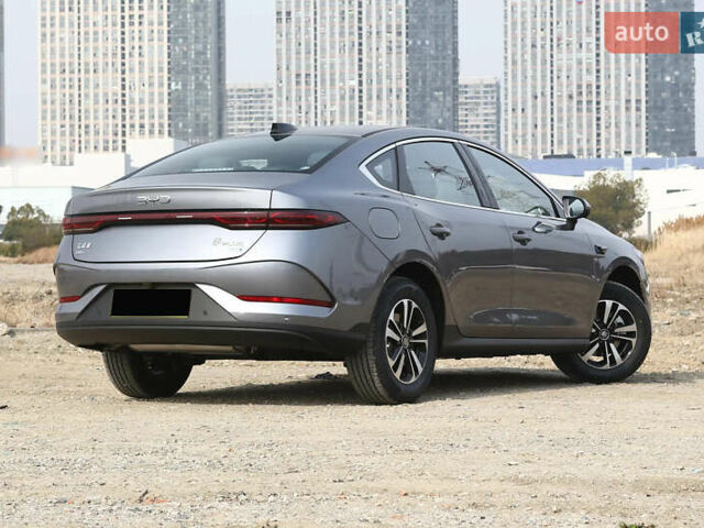 Сірий БІД Qin Plus, об'ємом двигуна 1.5 л та пробігом 1 тис. км за 17500 $, фото 7 на Automoto.ua
