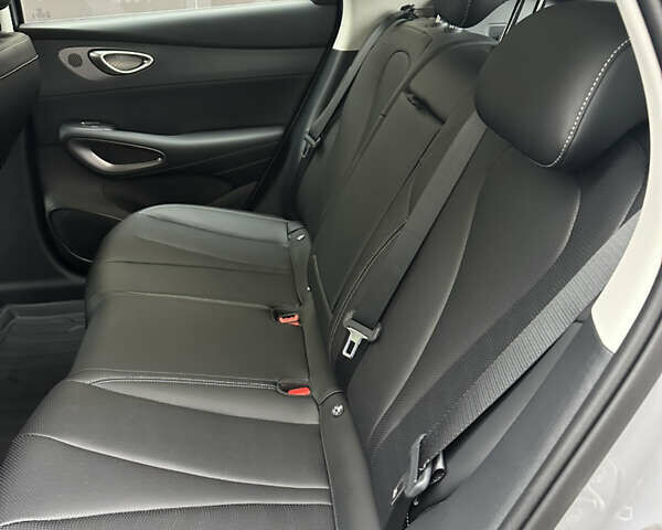 Белый БИД Sea Lion 05, объемом двигателя 0 л и пробегом 1 тыс. км за 23999 $, фото 8 на Automoto.ua