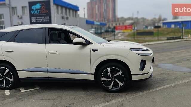 Бежевый БИД Sea Lion 06, объемом двигателя 0 л и пробегом 1 тыс. км за 30000 $, фото 3 на Automoto.ua