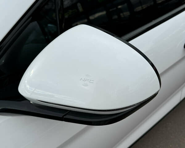 Білий БІД Sea Lion 07, об'ємом двигуна 0 л та пробігом 13 тис. км за 28900 $, фото 14 на Automoto.ua