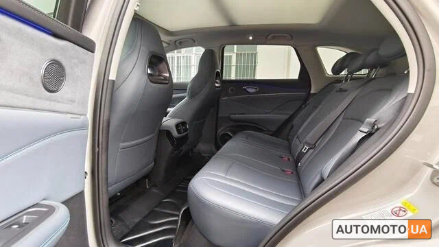 Серый БИД Sea Lion 07, объемом двигателя 0 л и пробегом 1 тыс. км за 29500 $, фото 6 на Automoto.ua