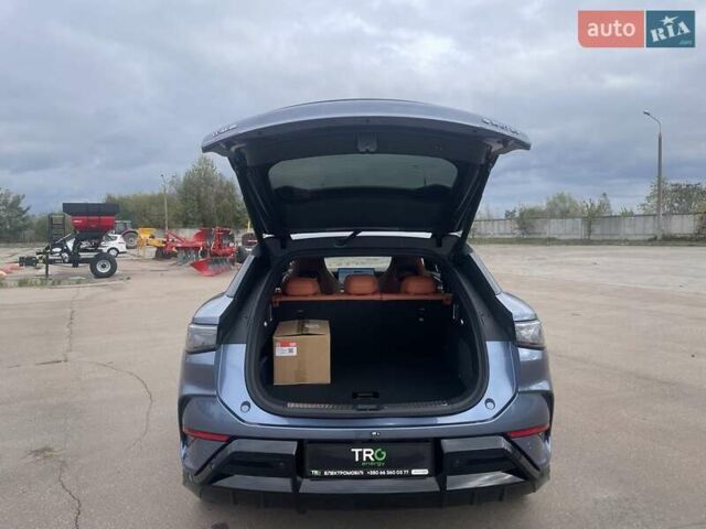 Серый БИД Sea Lion 7, объемом двигателя 0 л и пробегом 1 тыс. км за 31000 $, фото 7 на Automoto.ua