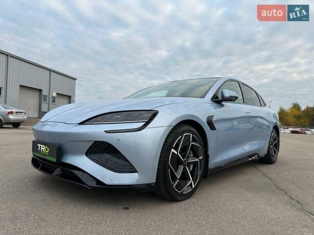 Серый БИД Seal, объемом двигателя 0 л и пробегом 45 тыс. км за 25500 $, фото 6 на Automoto.ua