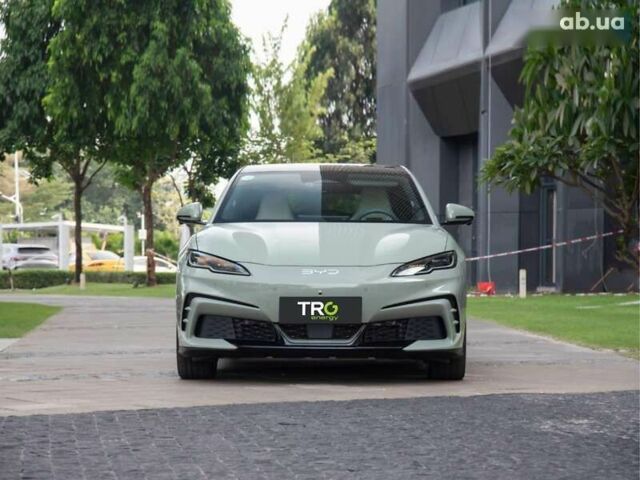 БИД Seal 06 GT, объемом двигателя 0 л и пробегом 2 тыс. км за 25000 $, фото 2 на Automoto.ua