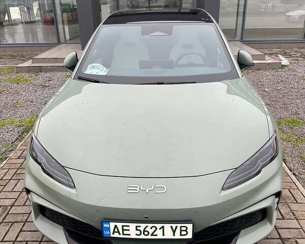 Зелений БІД Seal 06 GT, об'ємом двигуна 0 л та пробігом 11 тис. км за 22500 $, фото 2 на Automoto.ua